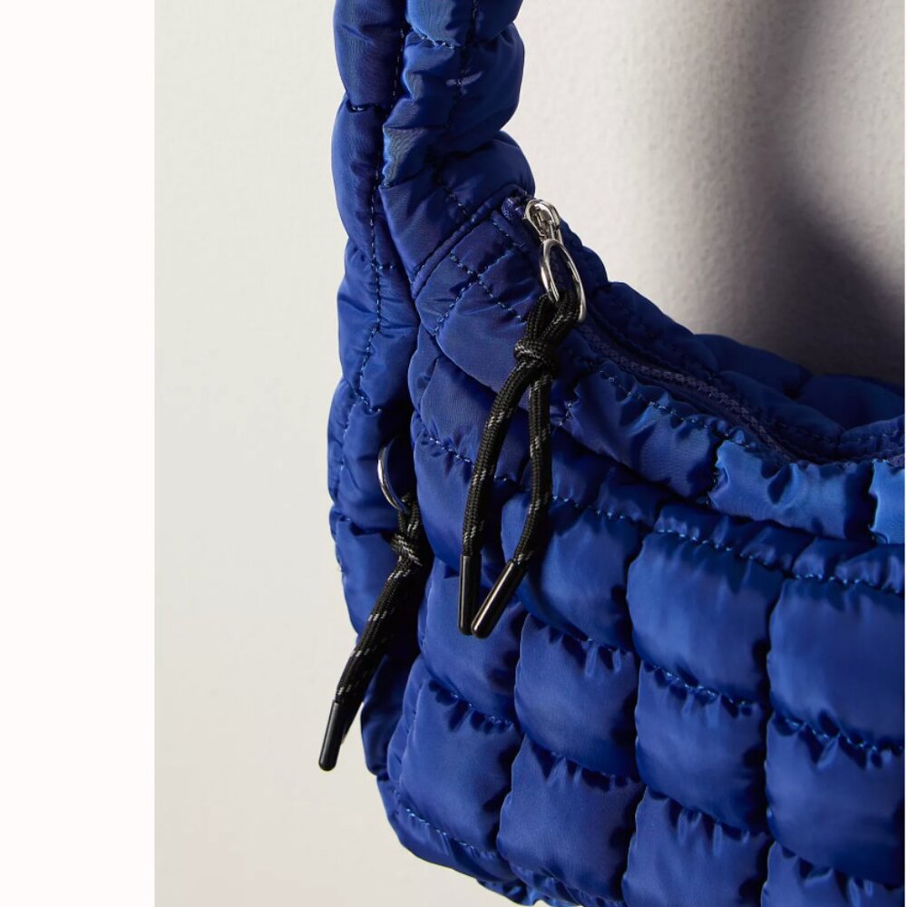 Free People Mini Carryall Sling Bag - Quilted Carryall Athletic Blue - Picture 10 of 12